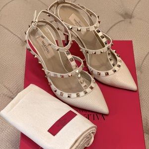 Valentino Garavani Rockstud ankle strap pump in patent leather